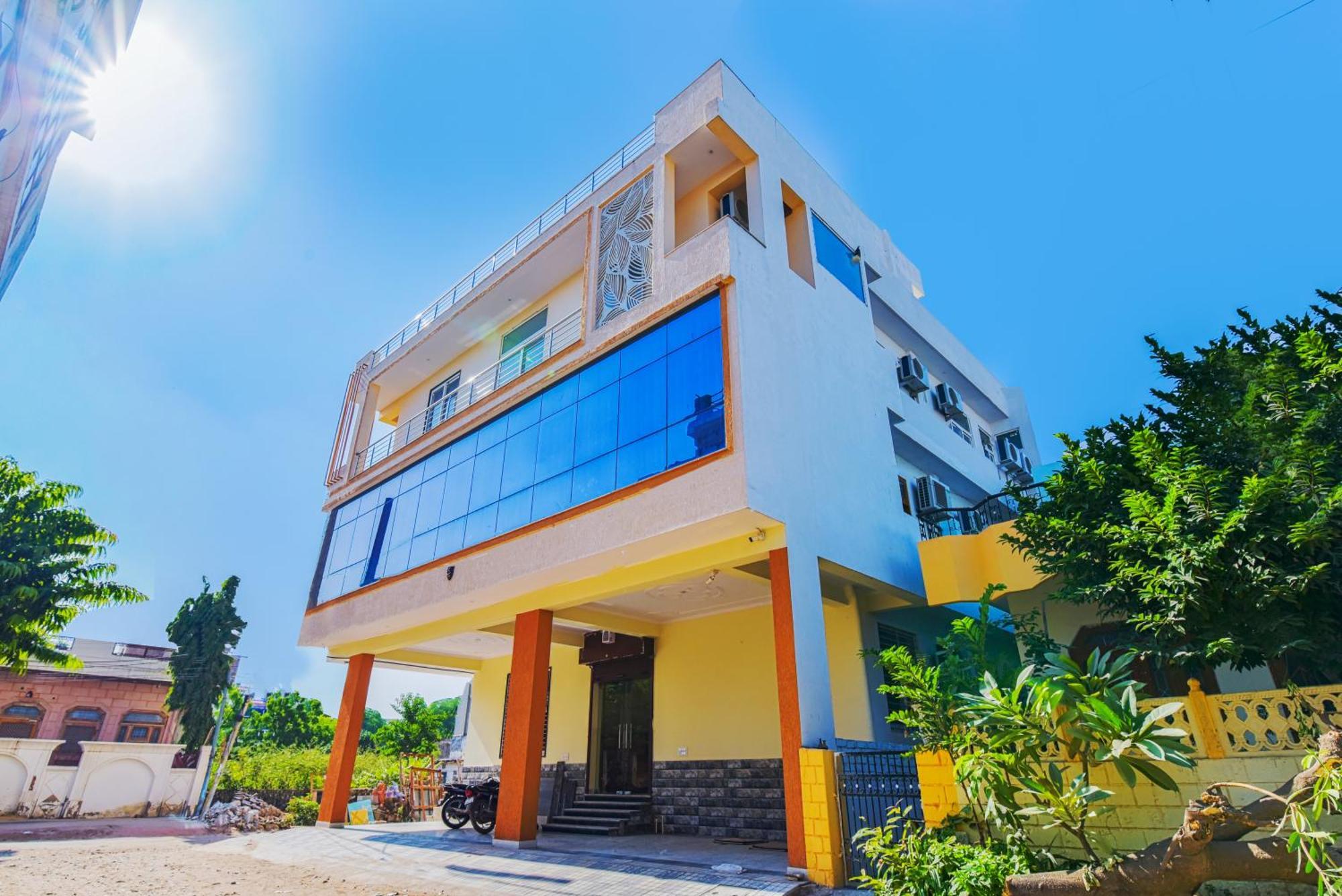 Homewood Suites Near Jaipur Airport Екстер'єр фото